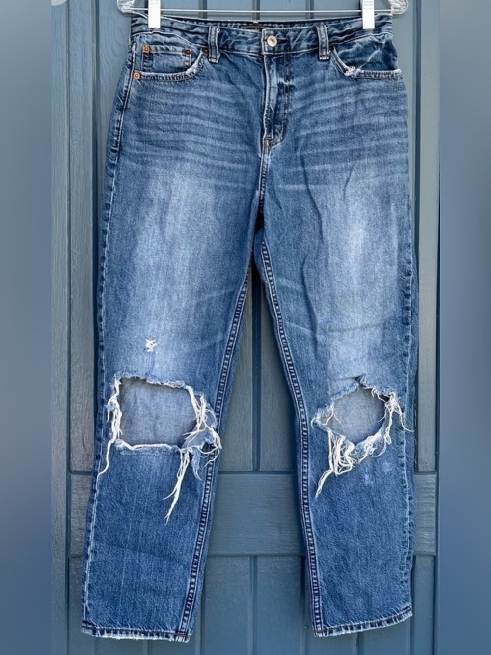 Abercrombie & Fitch Annie Girlfriend Distressed Jeans-Size 6R (28)